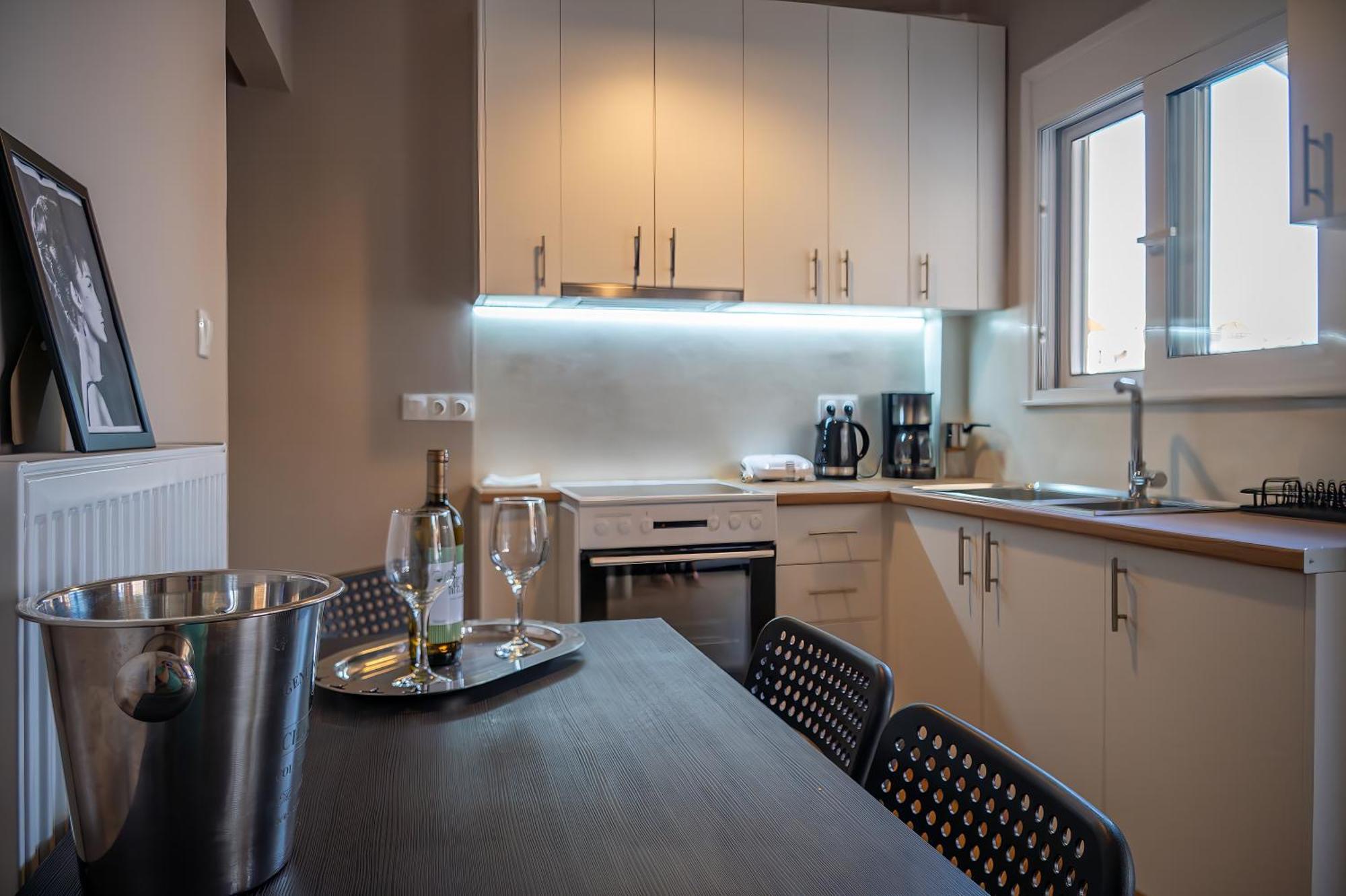 Acropolis Terrace View Apartment เอเธนส์ ภายนอก รูปภาพ