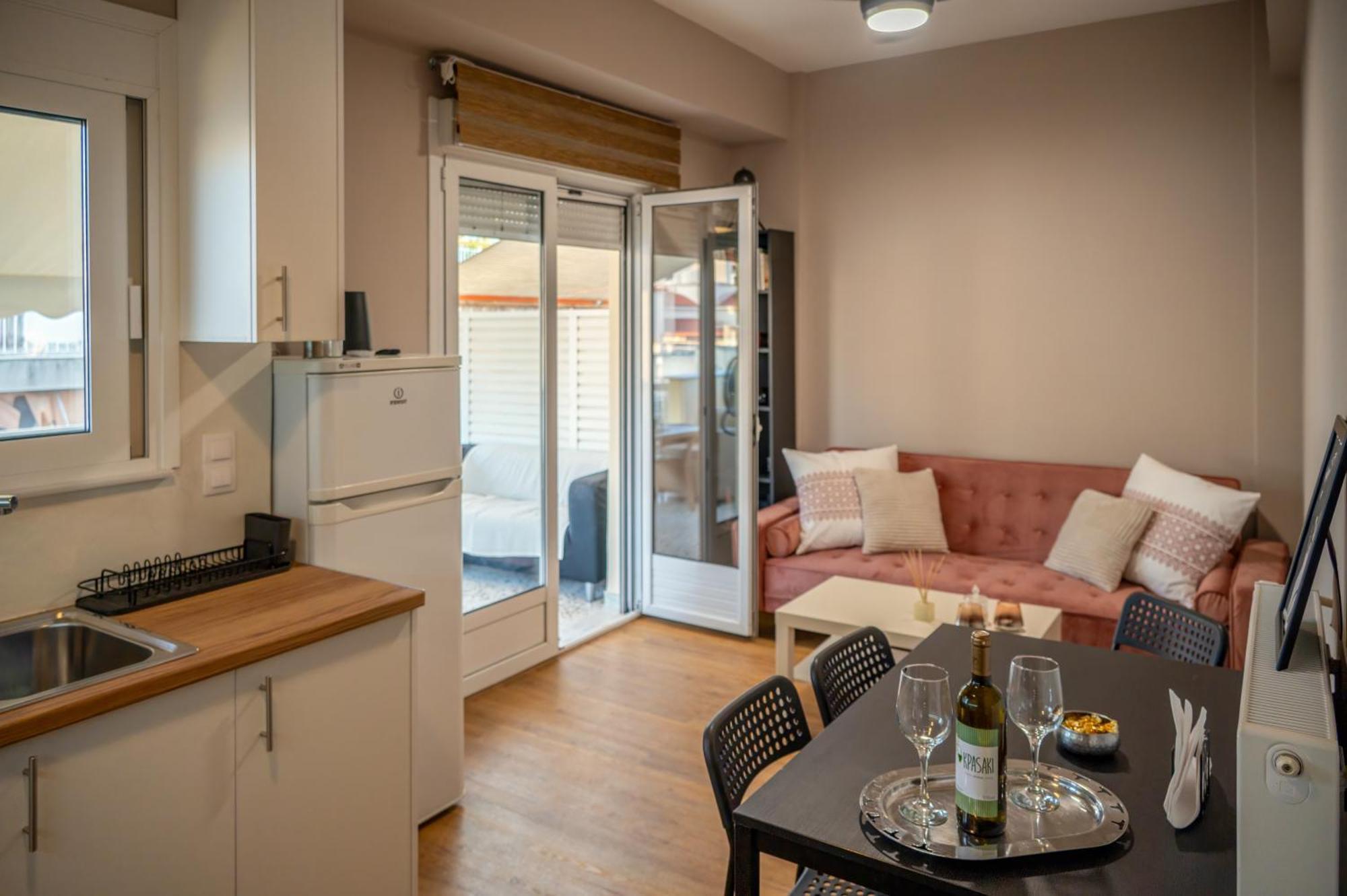 Acropolis Terrace View Apartment เอเธนส์ ภายนอก รูปภาพ